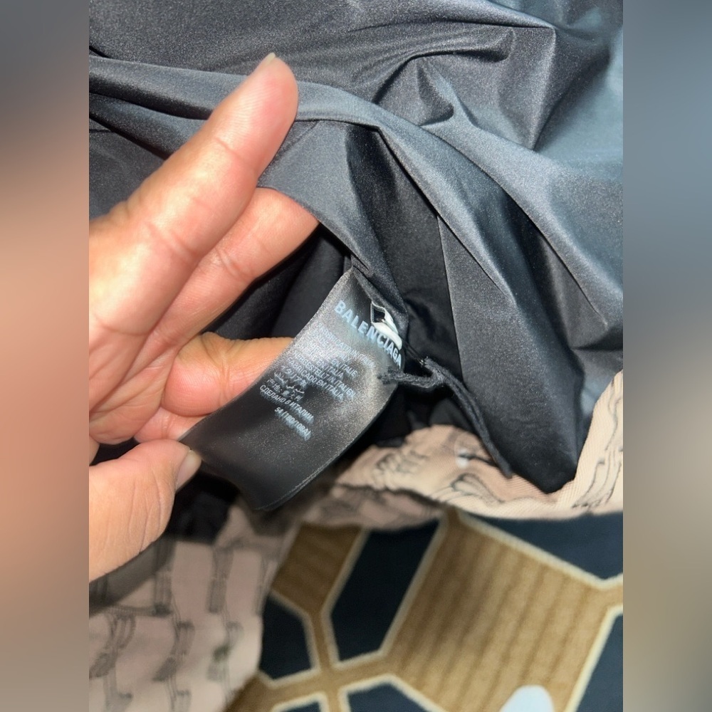 Men's Balenciaga logo-pattern quilted padded jacket Bb monogram
size 54 XXL - Picture 7 of 8